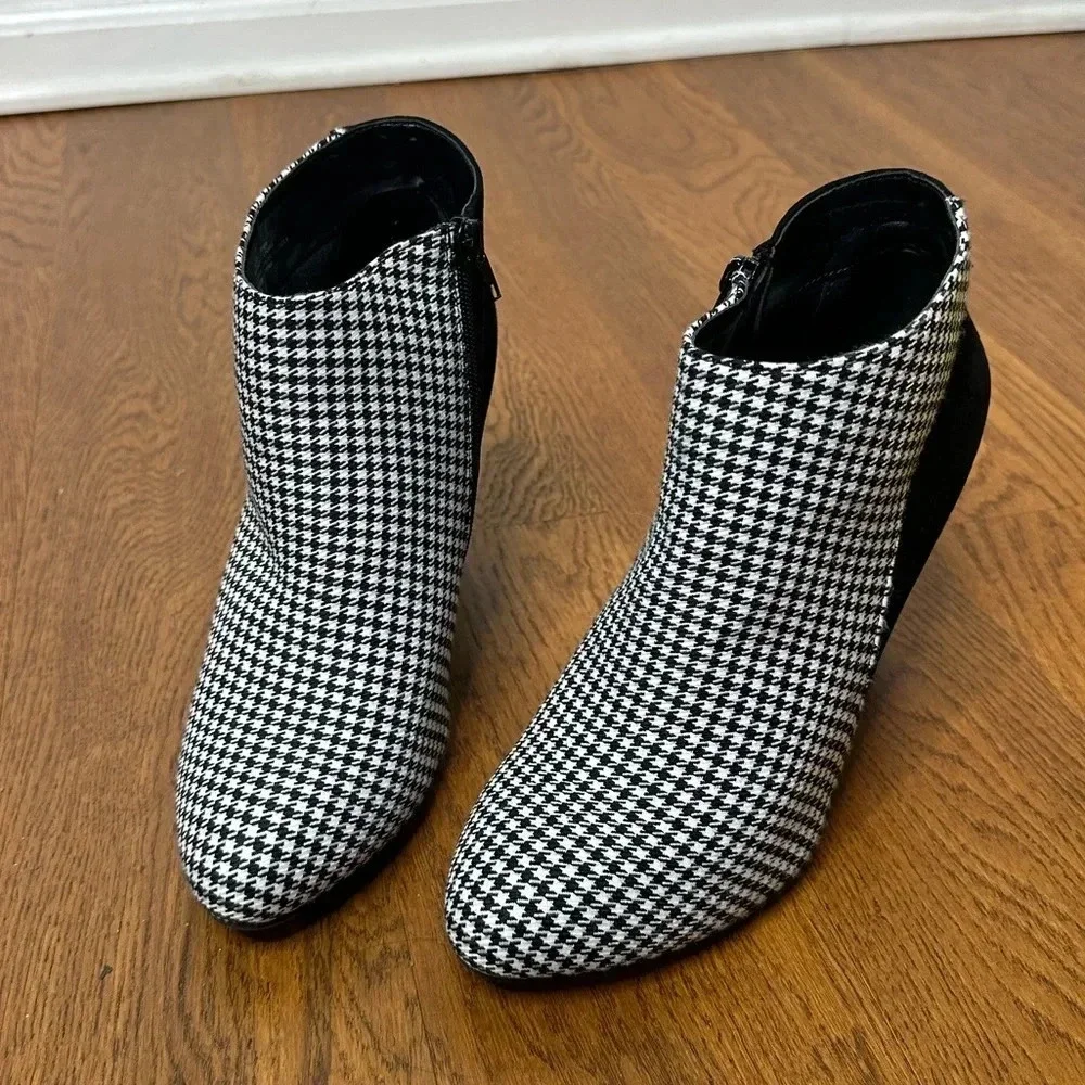 Madden Girl Zumba Wedge Women’s Ankle Booties Size‎ 10